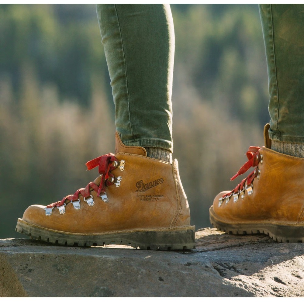Danner Mountain Light Tan Leather Hiking Boots Made in USA Vibram Sole Size‎ 6.5